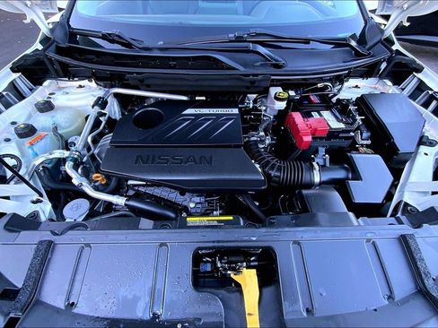 Used 2023 Nissan Rogue SV w/ SV Premium B Package image 21