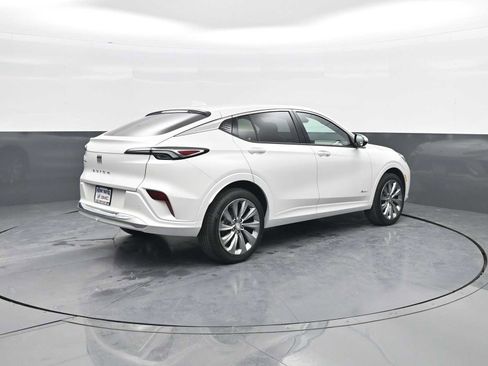 Used 2025 Buick Envista Avenir image 8