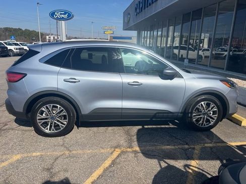 Used 2022 Ford Escape SEL w/ Technology Package image 3