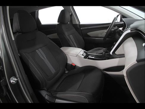 Certified 2023 Hyundai Tucson SEL AWD/4WD image 16