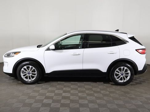 Used 2020 Ford Escape SE image 15