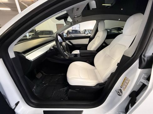 Used 2021 Tesla Model Y Long Range AWD/4WD image 20