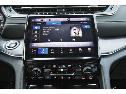 Used 2023 Jeep Grand Cherokee Overland AWD/4WD image 22