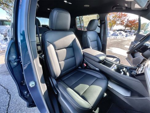 New 2026 Chevrolet Traverse LT w/ Driver Confidence Package image 25