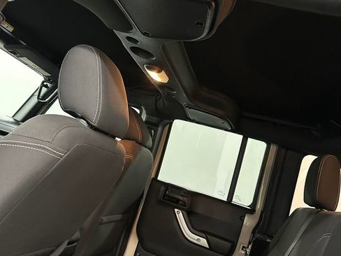 Used 2017 Jeep Wrangler Unlimited Sahara w/ Max Tow Package image 17