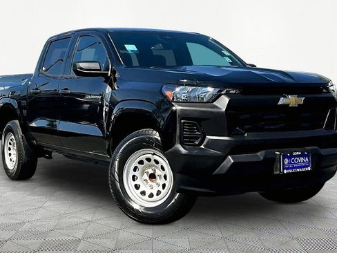 Used 2023 Chevrolet Colorado W/T image 1