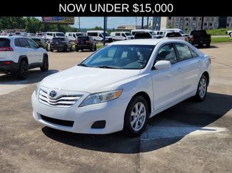 Used 2011 Toyota Camry LE w/ LE Extra-Value Pkg FWD video 2