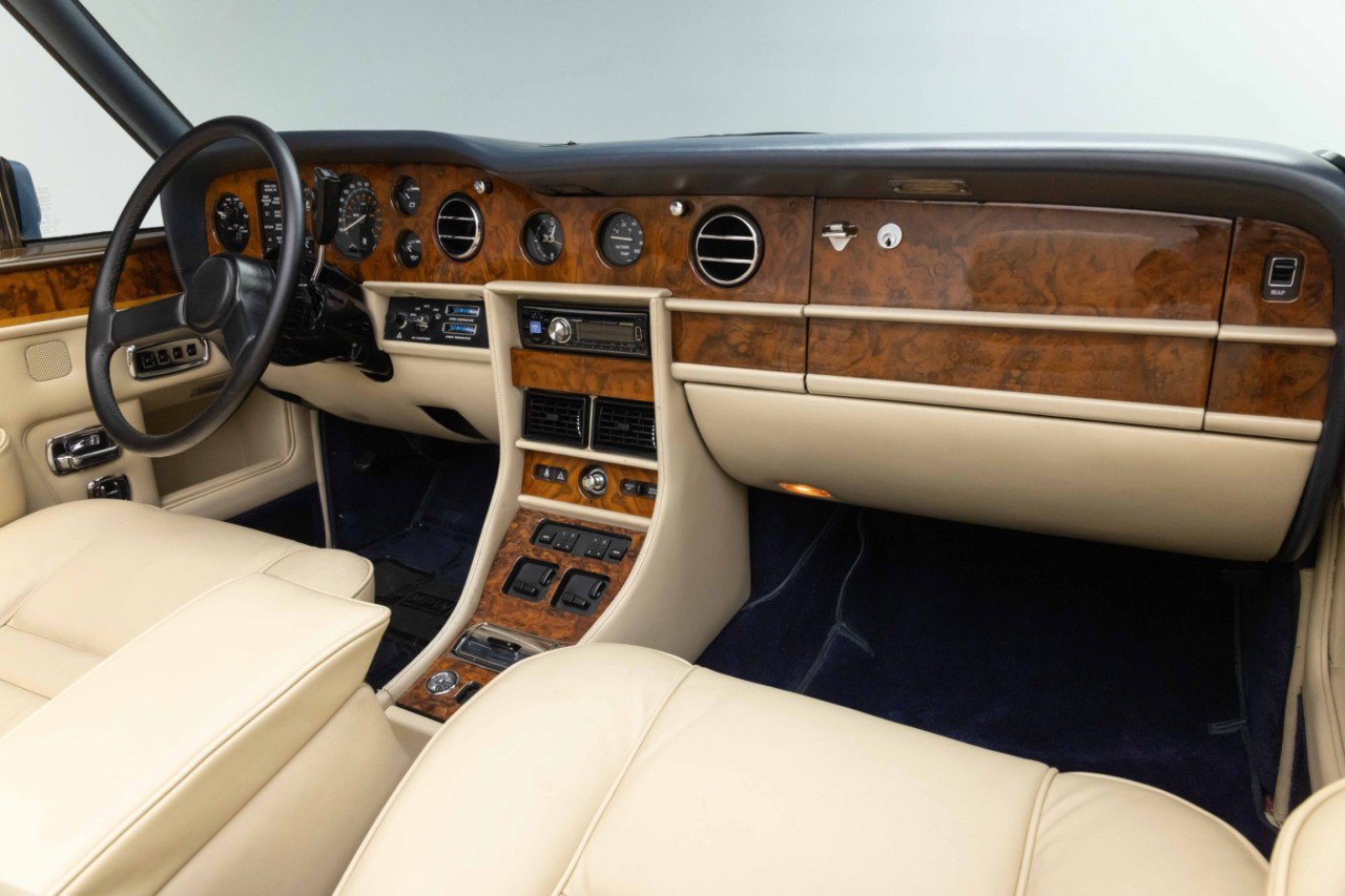 Used 1989 Rolls-Royce Corniche II RWD image 2