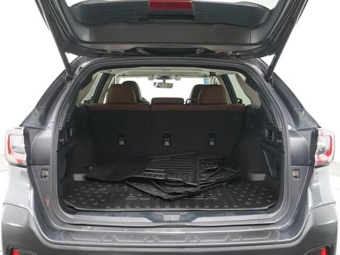 Used 2020 Subaru Outback Touring w/ Popular Package #2 image 15