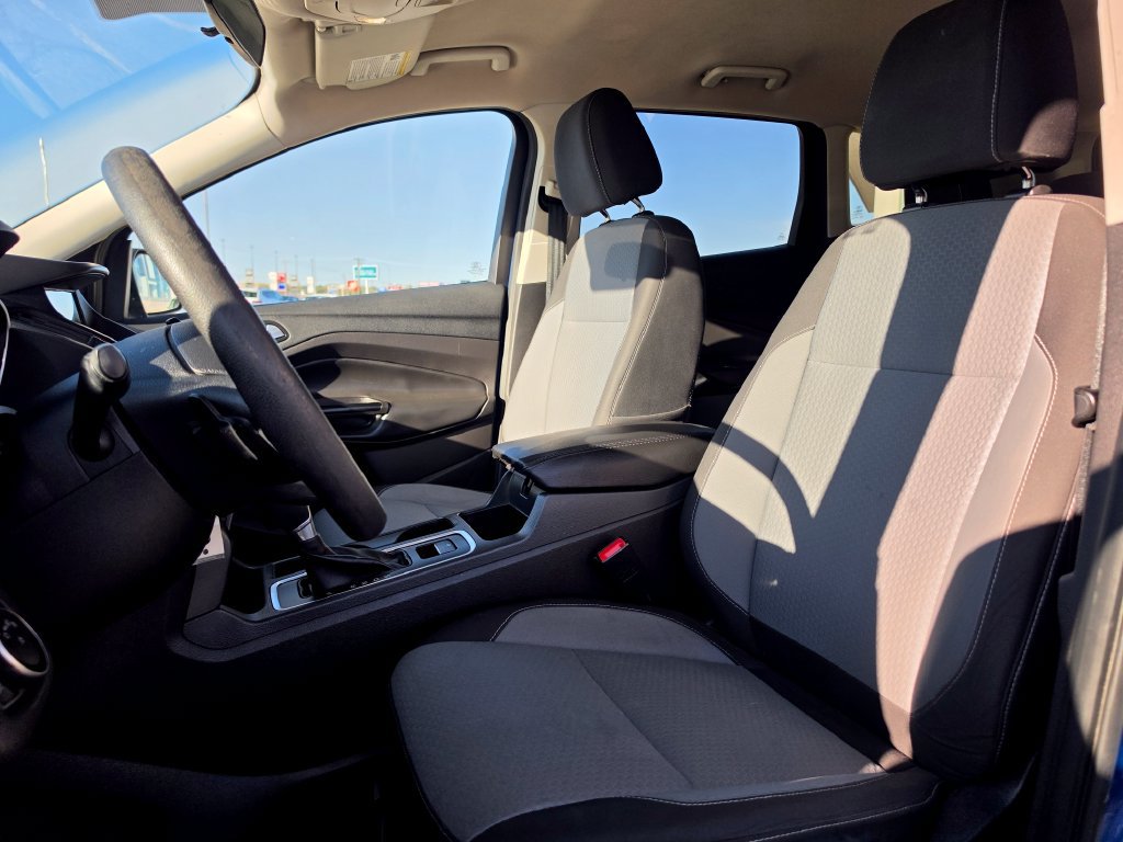 Used 2017 Ford Escape SE w/ Equipment Group 201A AWD/4WD image 10