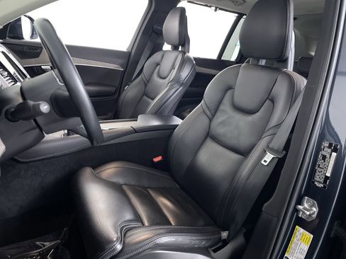 Used 2021 Volvo XC90 T6 Inscription w/ Advanced Package image 12