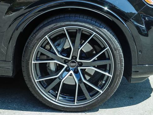 Used 2025 Audi Q7 3.0T Premium Plus w/ Premium Plus Package AWD/4WD image 7