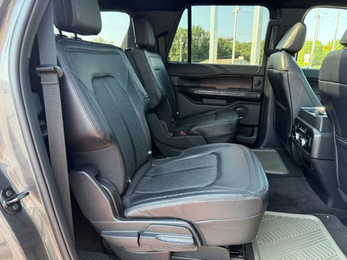 Used 2021 Ford Expedition Max Limited AWD/4WD image 18