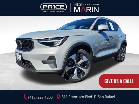 Used 2025 Volvo XC40 B5 Core w/ Protection Package Premier AWD/4WD image 1