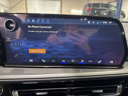 New 2026 Chevrolet Traverse LT w/ Midnight/Sport Edition image 32