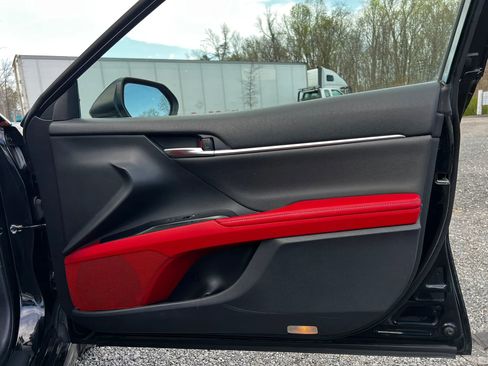 Used 2020 Toyota Camry XSE image 22