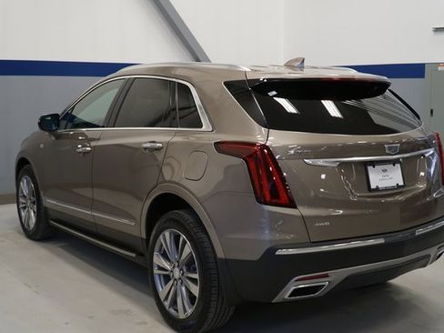 Used 2023 Cadillac XT5 Premium Luxury image 3