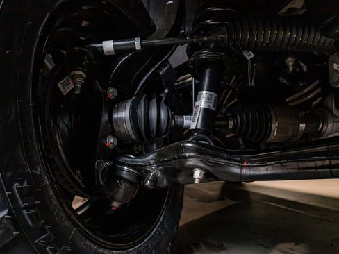 Used 2025 Ford F150 Lariat w/ Equipment Group 502A High image 13