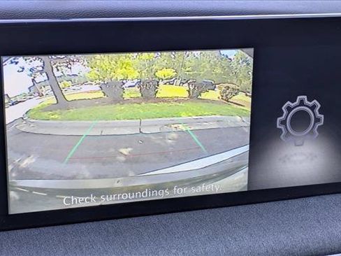 Used 2025 Nissan Kicks SV FWD image 12