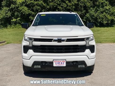 Used 2023 Chevrolet Silverado 1500 RST w/ Z71 Off-Road Package AWD/4WD image 2