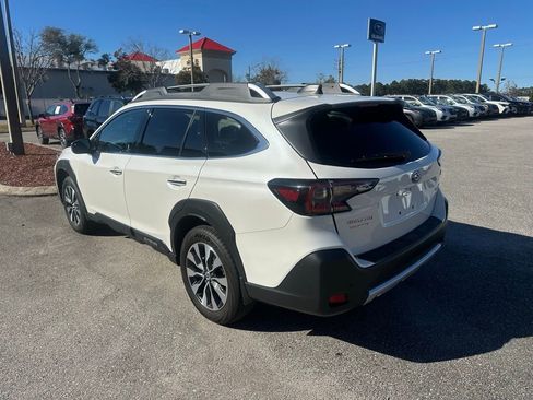 Used 2025 Subaru Outback Touring w/ Popular Package #2 image 9