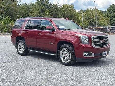 Used 2017 GMC Yukon SLE w/ SLE Value Package AWD/4WD image 1
