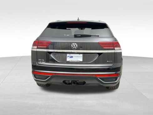 Used 2023 Volkswagen Atlas Cross Sport SE w/ Black Wheel Package image 3