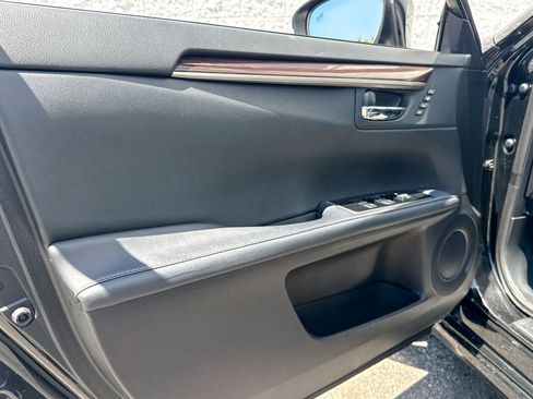 Used 2017 Lexus ES 350 w/ Luxury Package FWD image 15