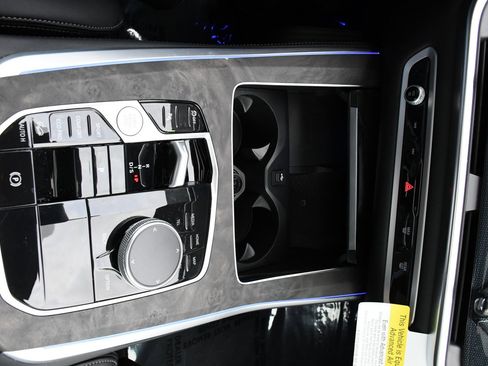 Used 2026 BMW X5 xDrive40i w/ Climate Comfort Package image 15