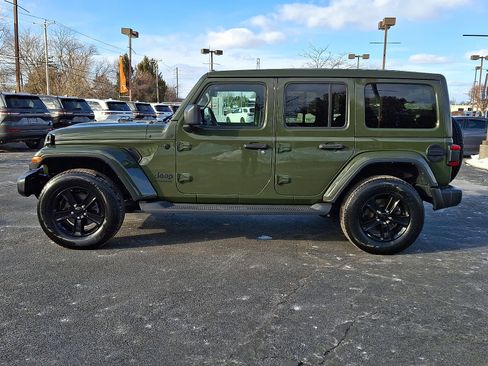 Certified 2022 Jeep Wrangler Unlimited Sahara image 7