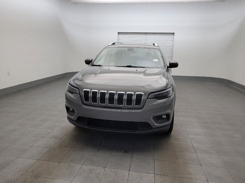 Used 2019 Jeep Cherokee Latitude Plus AWD/4WD image 15