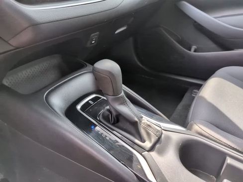 Used 2024 Toyota Corolla LE image 21