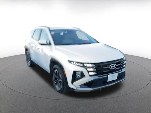 Used 2025 Hyundai Tucson SEL image 3