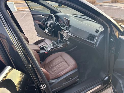 Used 2018 Audi Q5 2.0T Premium Plus w/ Premium Plus Package image 27