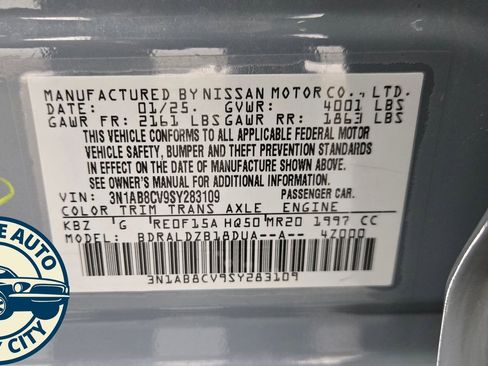 Used 2025 Nissan Sentra SV FWD image 23