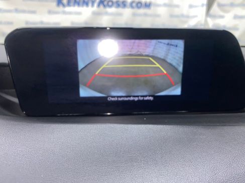 Used 2020 MAZDA MAZDA3 Sedan w/ Preferred Package FWD image 26