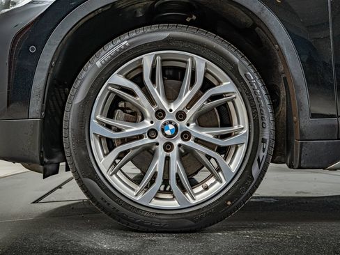 Used 2017 BMW X1 xDrive28i AWD/4WD image 10