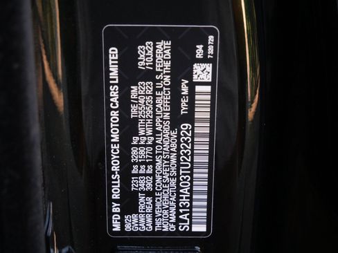 Used 2026 Rolls-Royce Cullinan AWD/4WD image 33