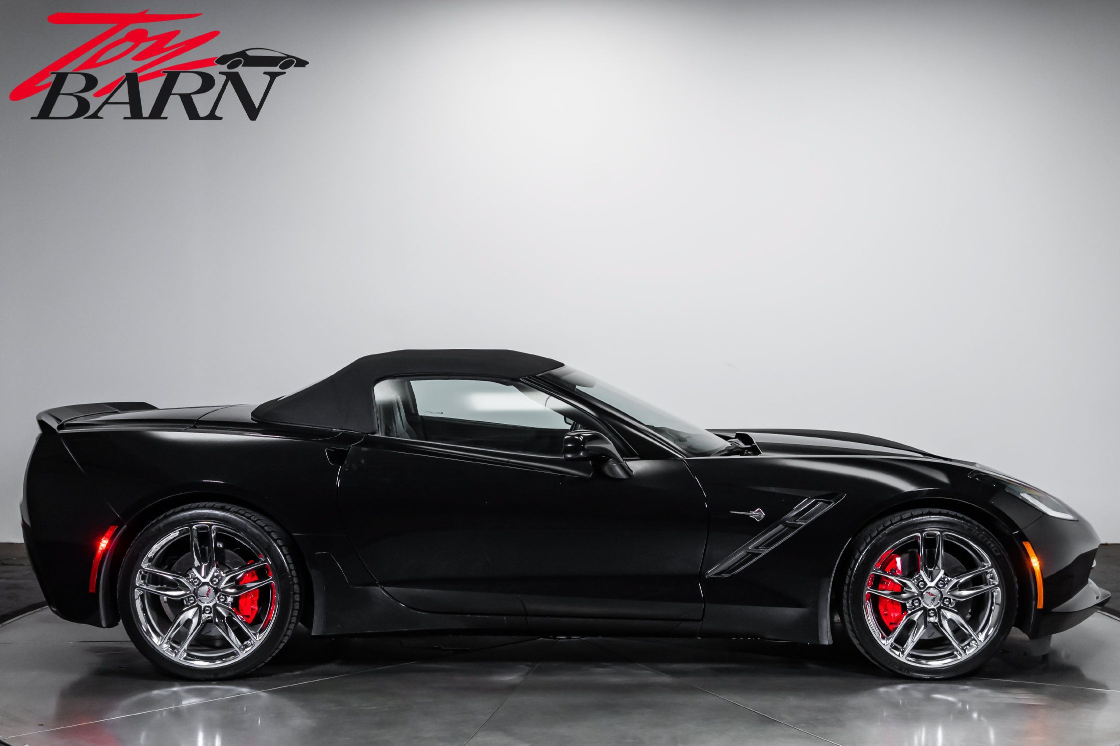 Used 2014 Chevrolet Corvette Stingray Convertible w/ 3LT Preferred Equipment Group RWD image 14