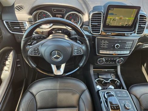 Used 2018 Mercedes-Benz GLS 550 4MATIC image 27