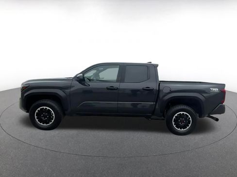 Used 2025 Toyota Tacoma TRD Off-Road image 9
