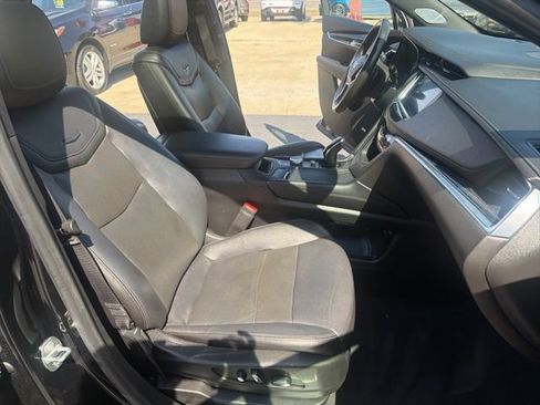 Used 2020 Cadillac XT5 Premium Luxury AWD/4WD image 26