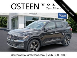 Certified 2026 Volvo XC40 B5 Core AWD/4WD video 1