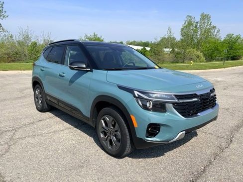 Used 2024 Kia Seltos S AWD/4WD image 7