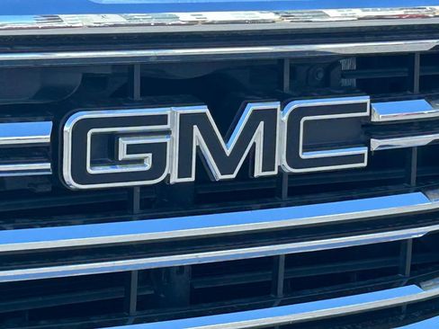 Used 2018 GMC Sierra 1500 SLT AWD/4WD image 11