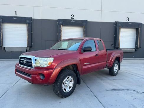 Used 2008 Toyota Tacoma PreRunner w/ SR5 Pkg #2 RWD image 1