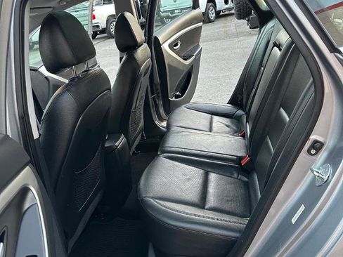 Used 2015 Hyundai Elantra GT w/ Option Group 03 image 24