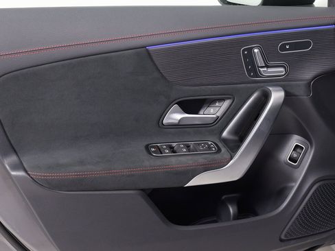 Used 2023 Mercedes-Benz CLA 250 4MATIC image 28