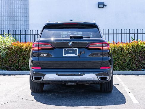 Used 2022 BMW X5 xDrive40i w/ Premium Package AWD/4WD image 5