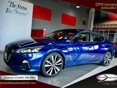Used 2019 Nissan Altima 2.5 SR AWD/4WD image 1